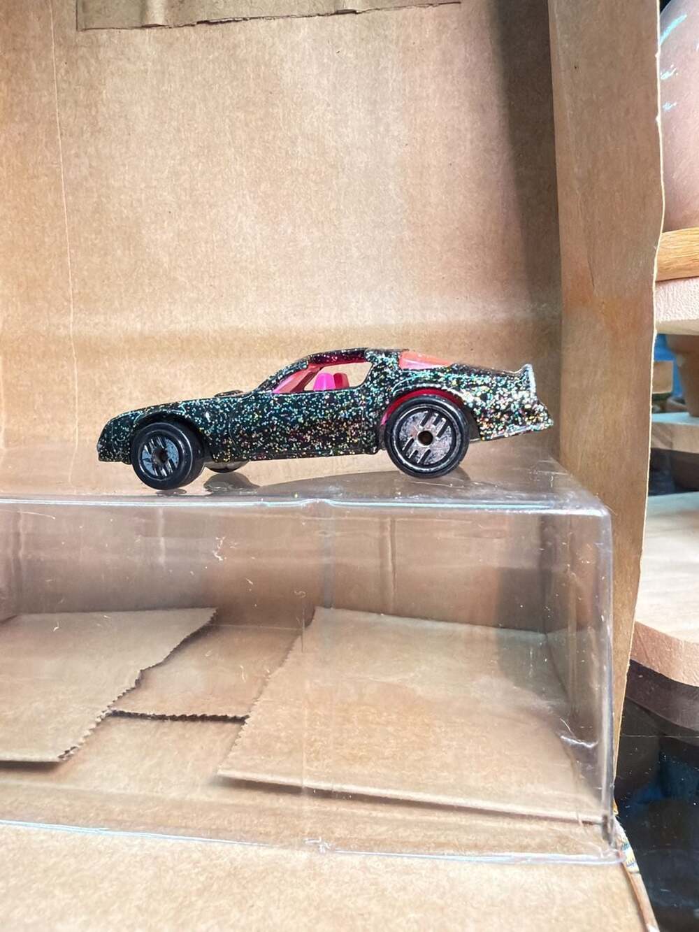 Hot Wheels 1977 Pontiac Firebird Trans Am Hot Bird Black Glitter Pink Interior